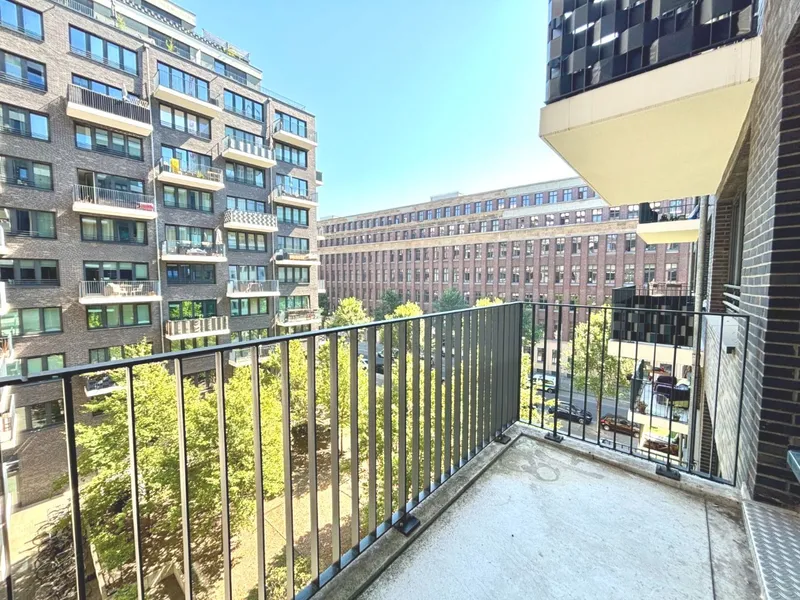 Große 3-Zimmer-Neubauwohnung in Berlin-Mitte sucht neue Mieter — photo 1